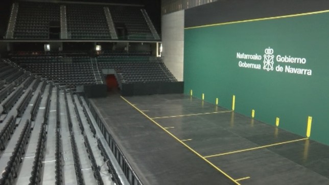 Panorámica del Navarra Arena en la que se aprecia la ausencia de la pared de rebote