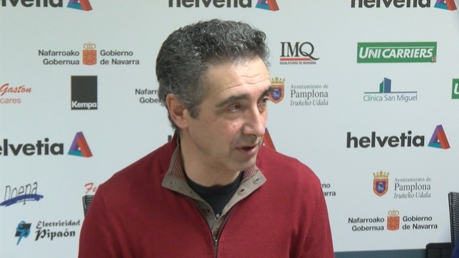 Miguel Ollacarizqueta, presidente de la sociedad Anaitasuna, en rueda de prensa