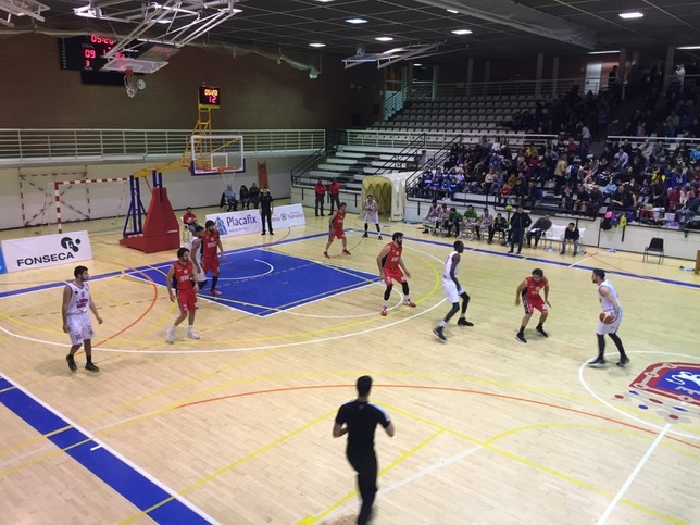 Basket Navarra logró la décima victoria de la temporada, tercera consecutiva