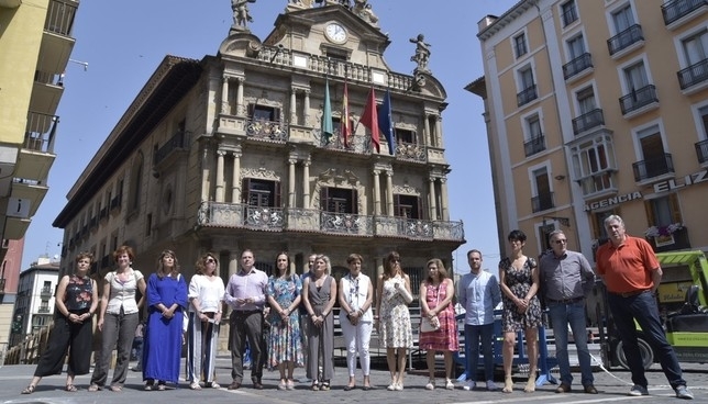 Pamplona conmemora el Día Internacional del Orgullo LGTBI