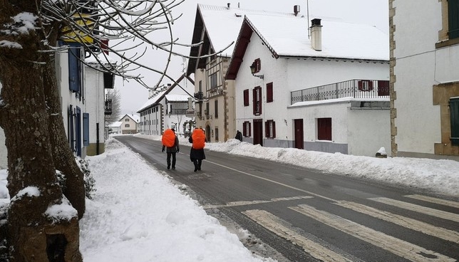 La nieve obliga a los peregrinos a cambiar el rumbo