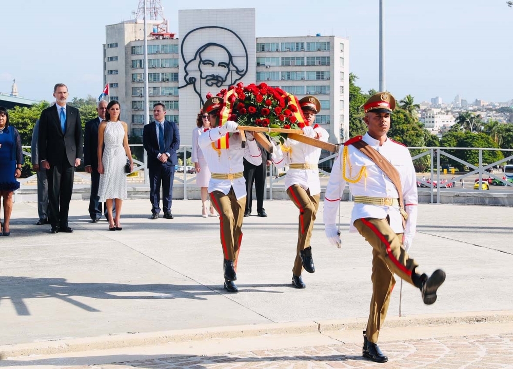 Ofrenda de los Reyes a José MartÁ­ en la Plaza de la Revolución de La Habana  / �
