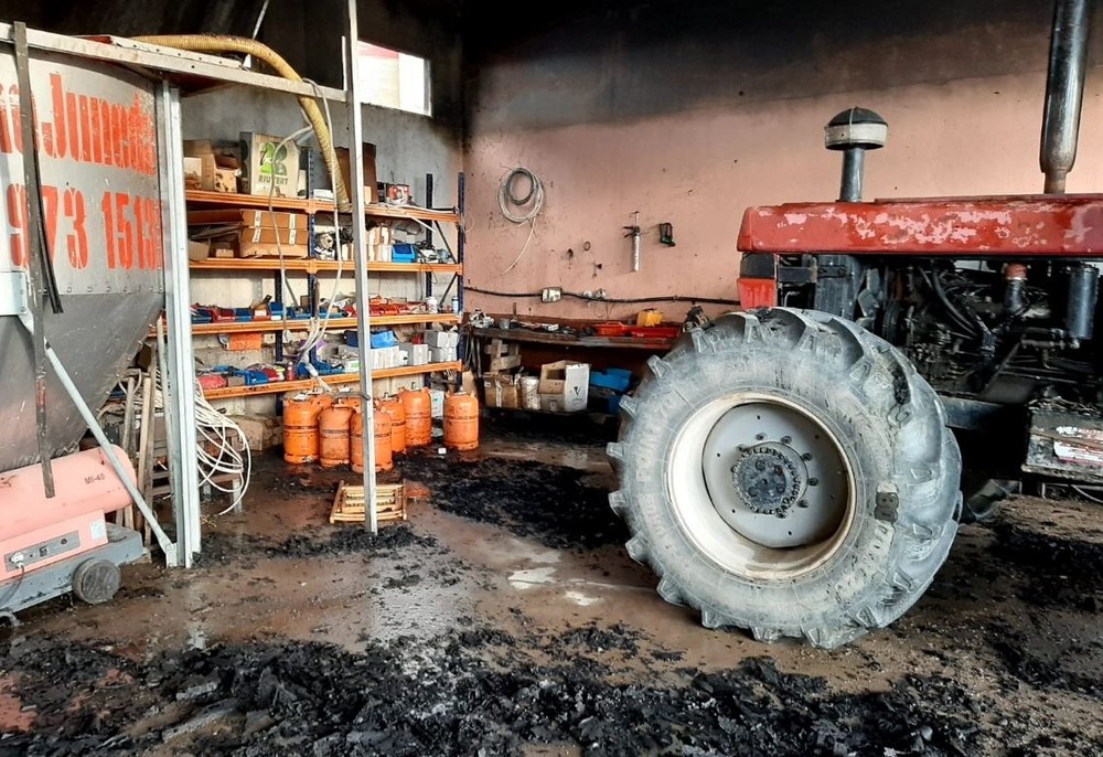 Incendio en una granja de cerdos en Sesma 