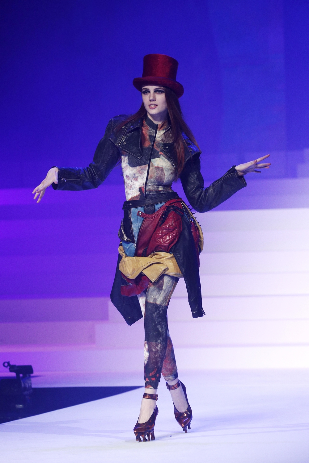 Jean Paul Gaultier - Runway - Paris Haute Couture Fashion Week S/S 2020  / YOAN VALAT