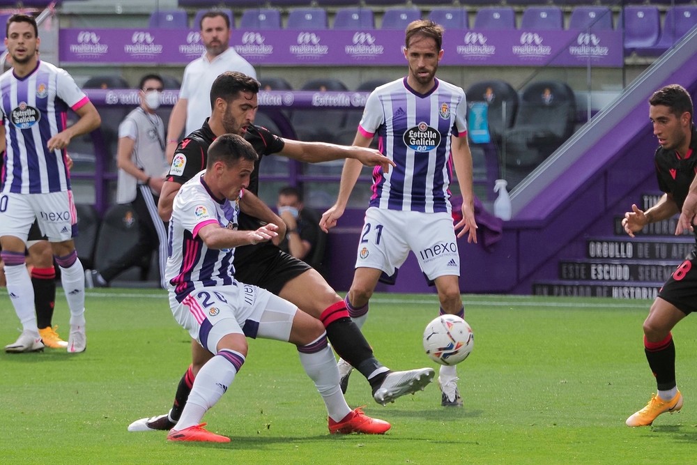 Real Valladolid y Real Sociedad se atascan con el empate
