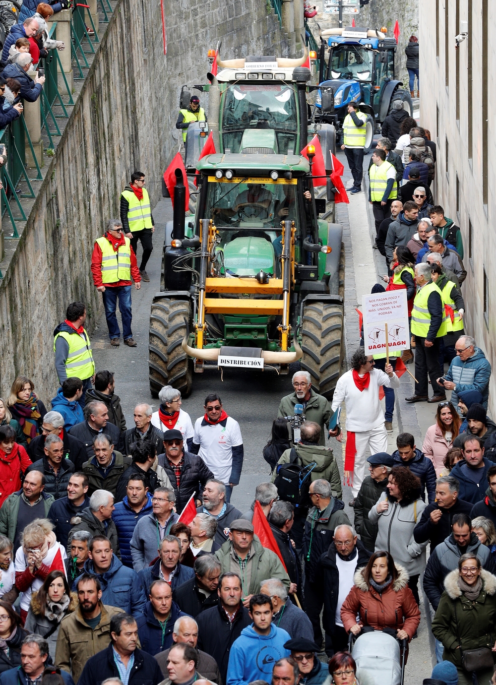 Farmers demand a reform of the agricultural market  / VILLAR LÓPEZ