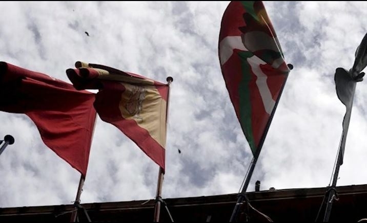 PSN y Navarra Suma sacan adelante una nueva ley de Símbolos