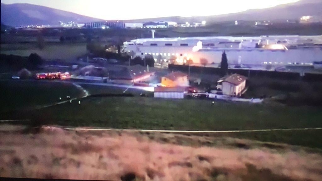 Fuerte explosión: Una aeronave se estrella en Noáin