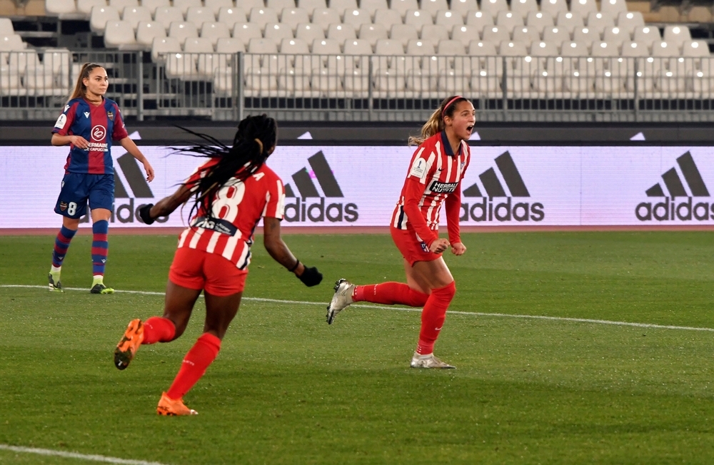 El Atlético Femenino conquista su primera Supercopa