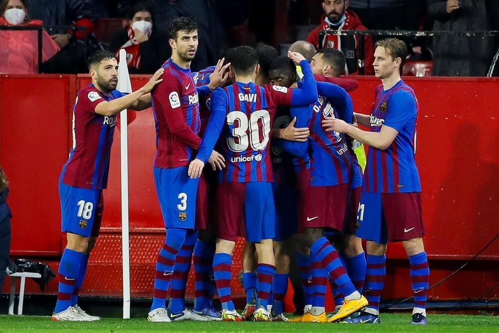 Sevilla y Barça 'pierden' con el empate

