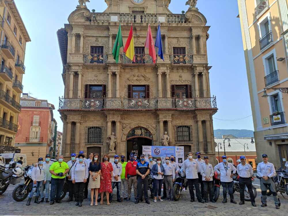 Pamplona recibe a la ONG Moto for Peace en su 20 aniversario