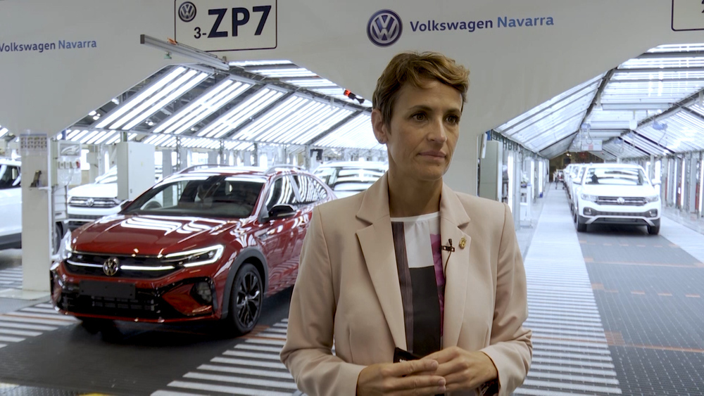 La presidenta de Navarra, María Chivite, en la fábrica de Volkswagen Navarra en Landaben