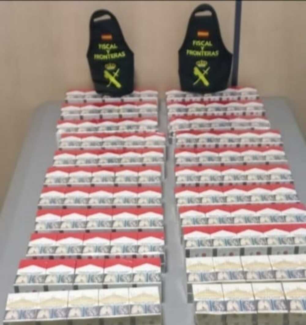 Incautados 370 paquetes de tabaco en el aeropuerto de Noáin