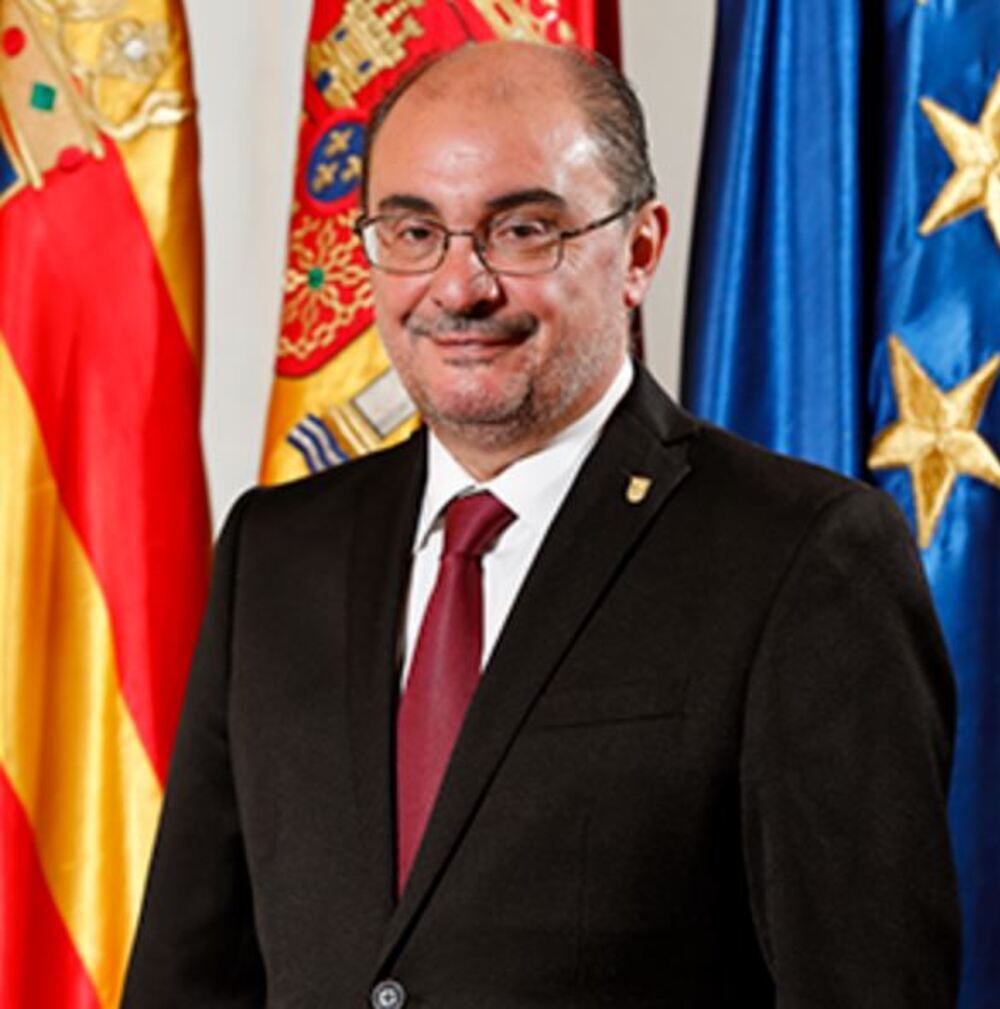 El Parlamento foral rechaza las críticas de Lambán a Navarra