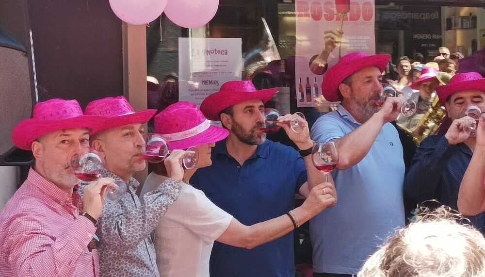Pamplona celebra la Fiesta del Vino Rosado