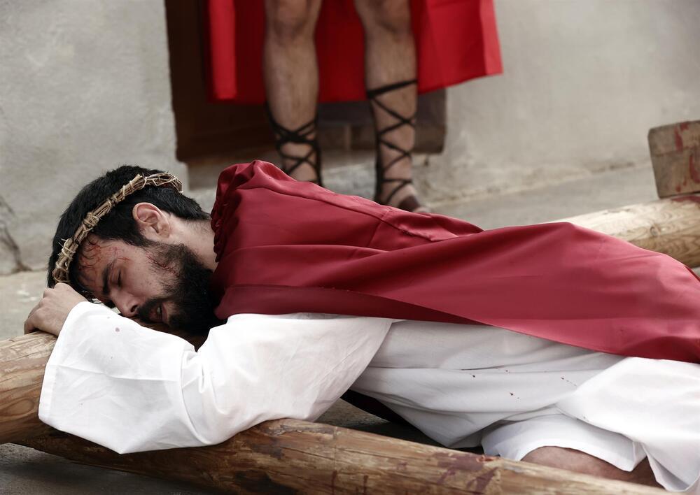 Andosilla recupera su Via Crucis Viviente