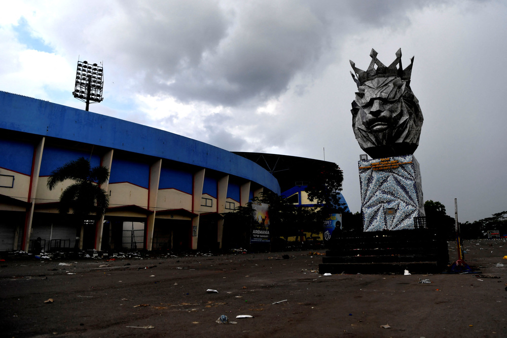 Kanjuruhan Stadium area is pictured following a riot after the football match between Arema vs Persebaya in Malang  / ANTARA FOTO