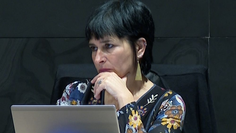 Laura Aznal, parlamentaria foral de EH BILDU