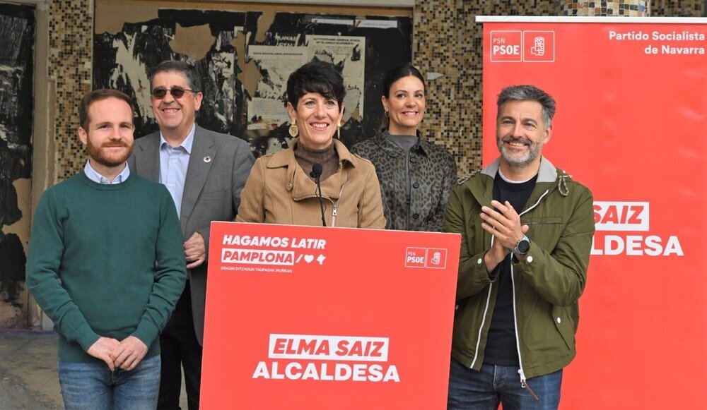 La candidata del PSN a la Alcaldía de Pamplona, Elma Saiz, en un acto electoral en Pamplona. - PSN