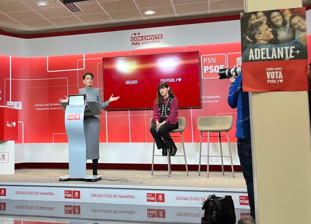 De izq. a derecha: La secretaria general del PSN, María Chivite - La secretaria general del PSN de Pamplona, Maite Esporrín