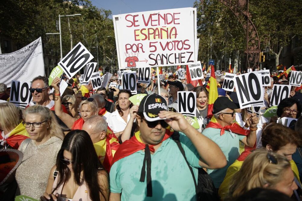 Sociedad Civil Catalana convoca una manifestación contra la amnistía en Barcelona  / KIKE RINCÓN
