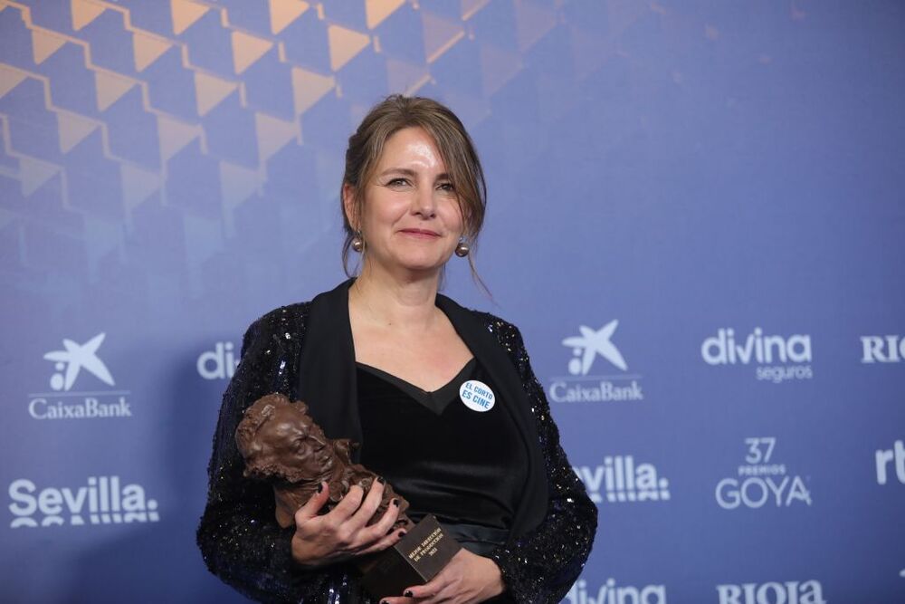 La ganadora a Mejor Dirección de Producción por 'Modelo 77', Manuela Ocón Aburto  / MARÍA JOSÉ LÓPEZ