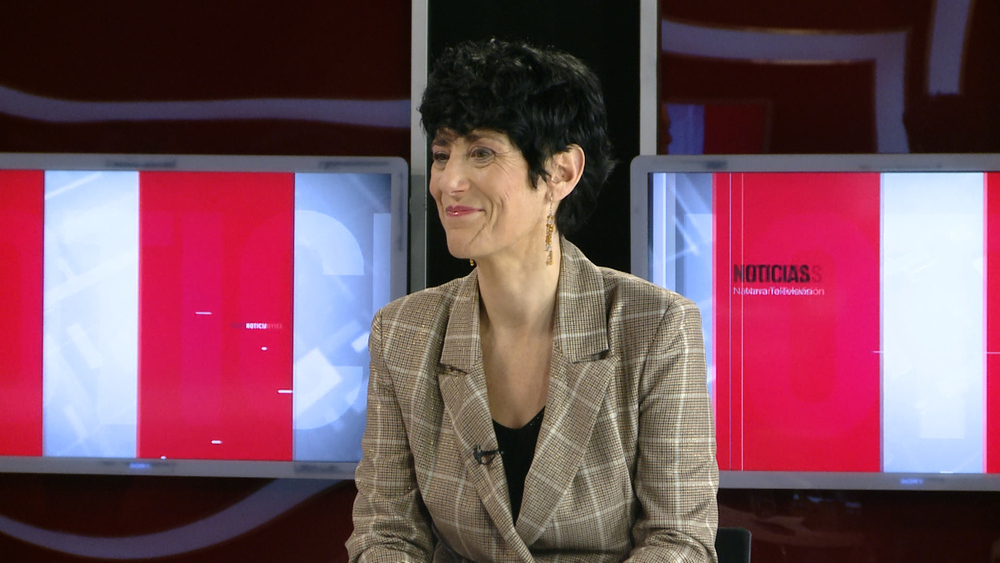 La ministra Elma Saiz en la entrevista en Navarra Televisión