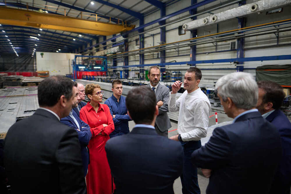 Chivite en su visita a las instalaciones de una empresa industrial en Tudela