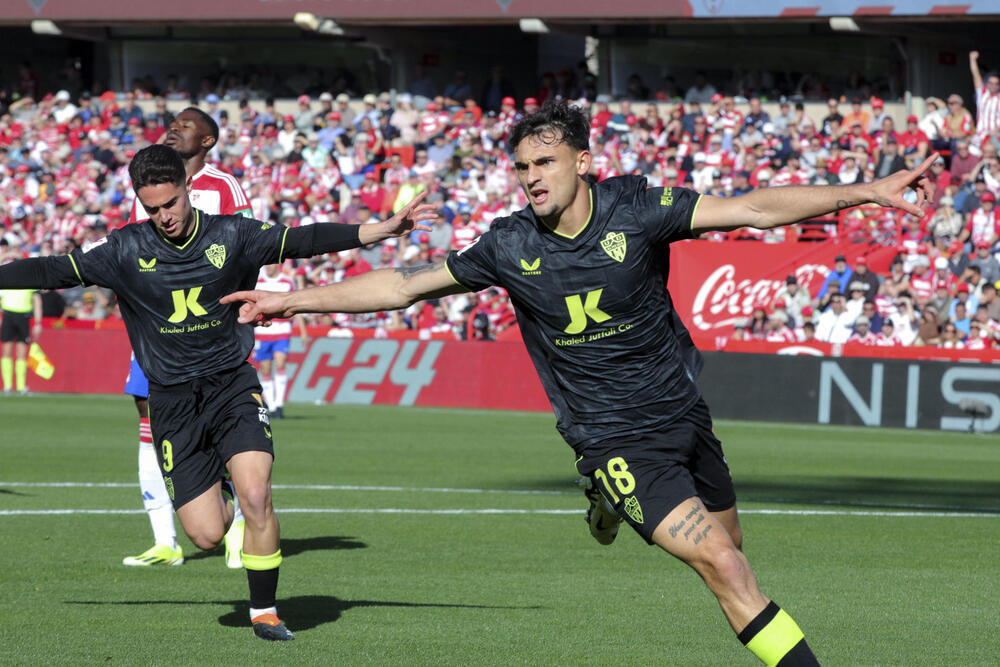 Granada y Almería firman un inservible empate