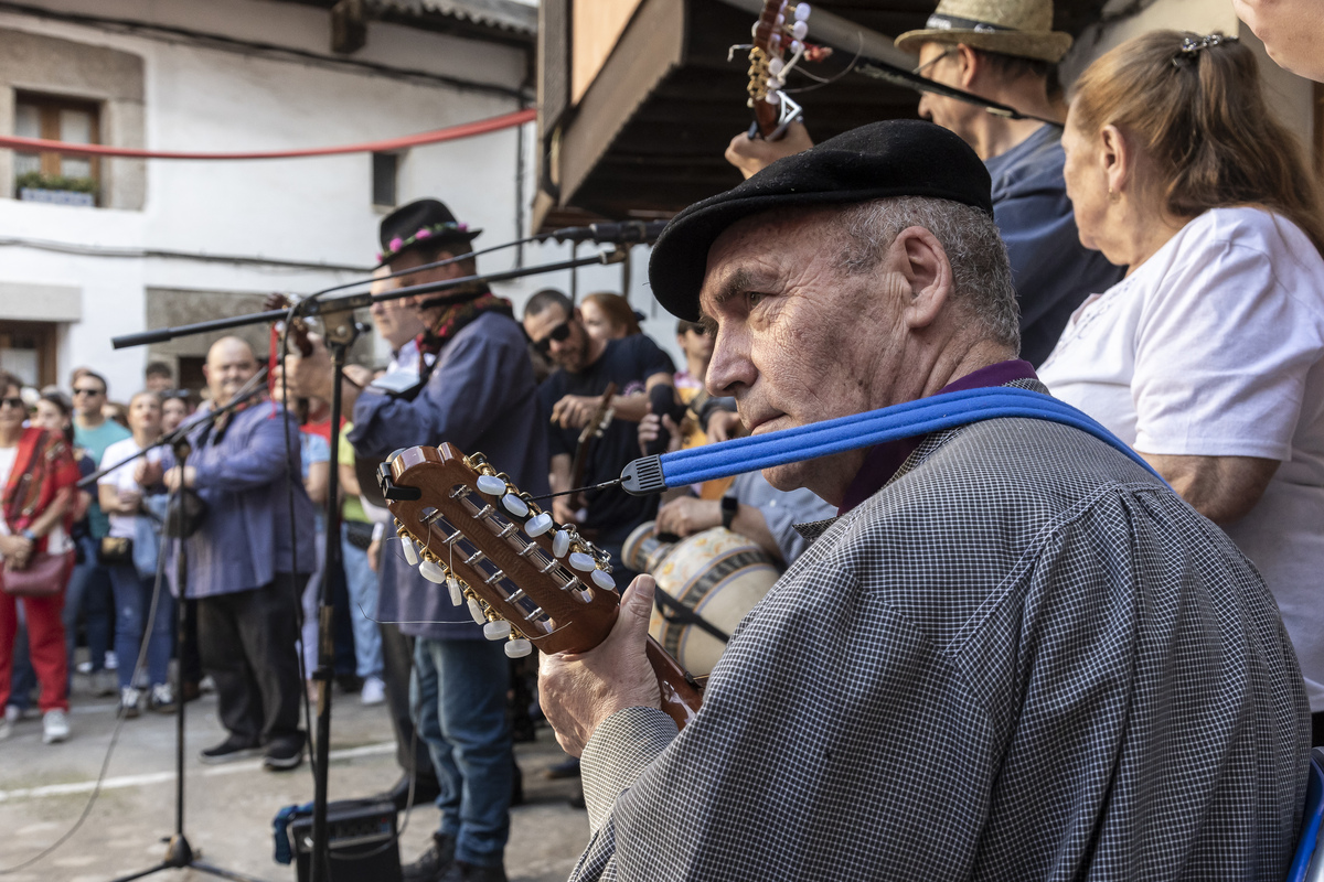 Villanueva de la Vera (Cáceres) acoge el encuentro folclórico ‘Guitarvera’  / JORGE ARMESTAR