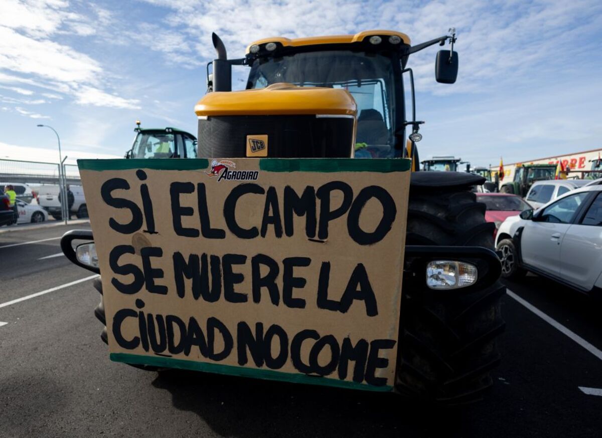 Décimosexta jornada de protestas de los tractores en las carreteras españolas para pedir mejoras en el sector