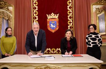 Pamplona firma su ‘Pacto local por los cuidados’