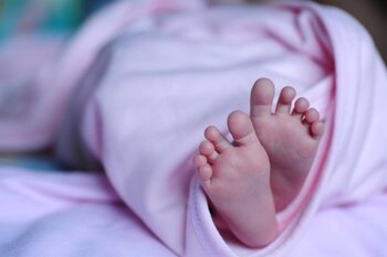 1.767 permisos por nacimiento y cuidado de menor en Navarra