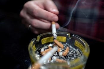 Los adolescentes empiezan a fumar en Navarra con 14 años