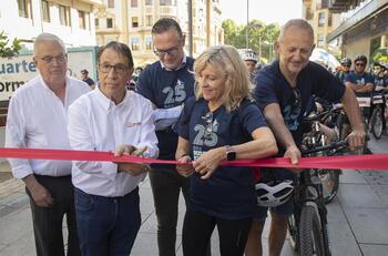Más de 2.000 personas retoman el Día de la Bicicleta