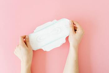 Hacienda rechaza la bajada del IVA a productos menstruales