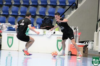 Osasuna Magna se enfrenta al Córdoba Futsal