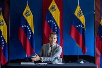 La oposición de Venezuela pone fin al mandato de Guaidó