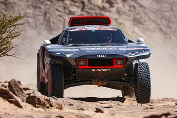 El primer gran día de Audi en el Dakar