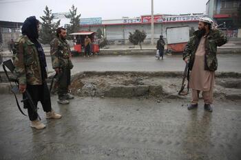 Al menos 33 muertos por un ataque a una mezquita en Afganistán