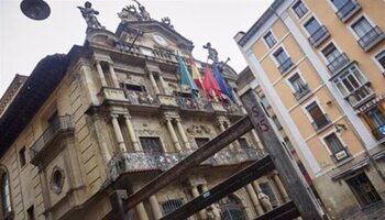 Pamplona se une al Día Internacional contra la Homofobia