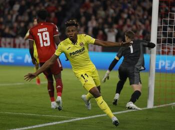 Chukwueze pone al Villarreal en semifinales