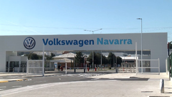LAB apuesta por reducir las jornadas de Volkswagen Navarra