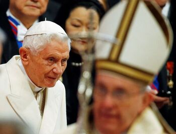 El Vaticano confirma el agravamiento de salud de Benedicto XVI