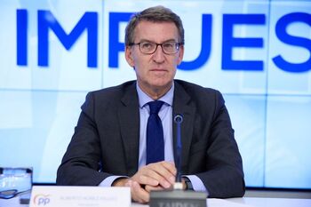 Feijóo pide a Sánchez bajar el IVA de más productos básicos al 4%