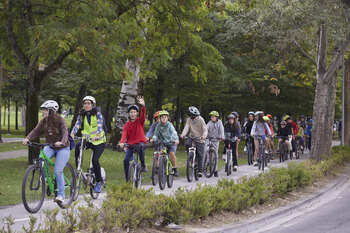 Más de mil estudiantes recorren Pamplona en bicicleta