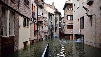 Unas 51.000 personas viven en zonas inundables por el Ebro