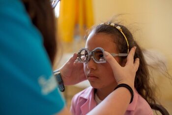 Oftalmólogos preocupados por el aumento de miopía en niños