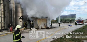 Incendio en una caldera industrial en una empresa de Beriáin