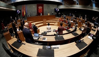 Disconformidad en el Parlamento ante la declaración del IMV